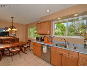 8175 Kincross Dr 8